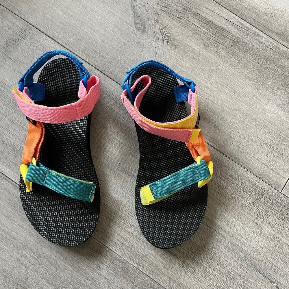 Teva Women’s Universal Sandal - US size 7